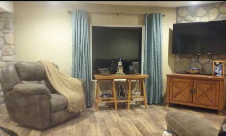 Thomson Living Room